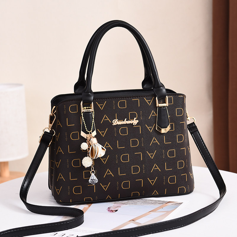 2020新款大气女韩版潮中年手提包 公主情缘女士包袋