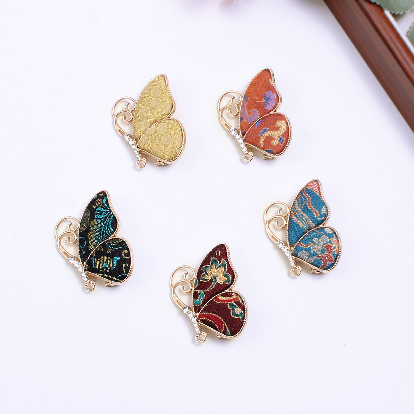 2025年新款女士非遗宋锦饰品真丝国风古典蝴蝶胸针旗袍配饰礼品物,淘宝优惠券,粉丝福利购,淘宝优惠卷