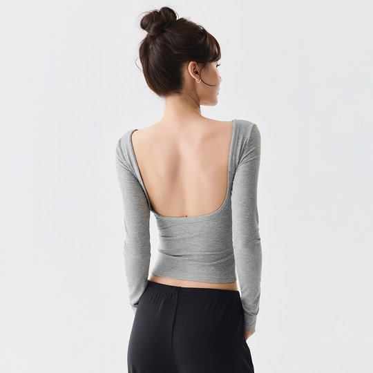 Mitaogirl带胸垫美背运动上衣女修身瑜伽服长袖跑步训练健身衣