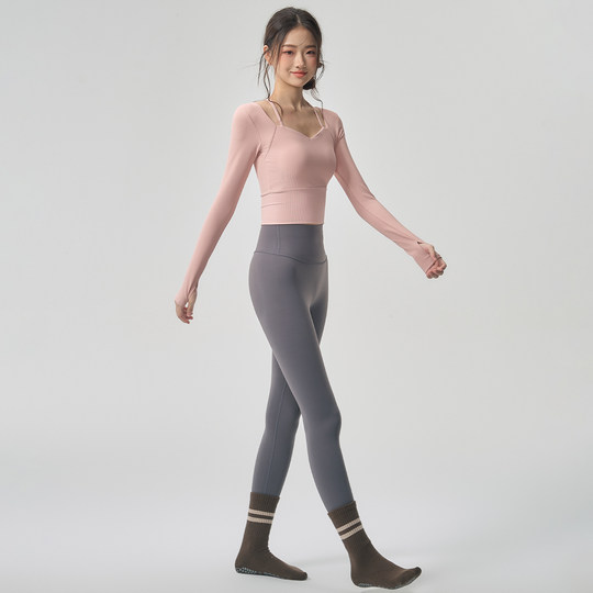 Mitaogirl带胸垫瑜珈服女显瘦跑步运动上衣普拉提长袖健身服秋冬