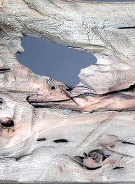 厂家销售专业手工制作原生态木质摆件民宿酒店刀具抽象造型装饰品