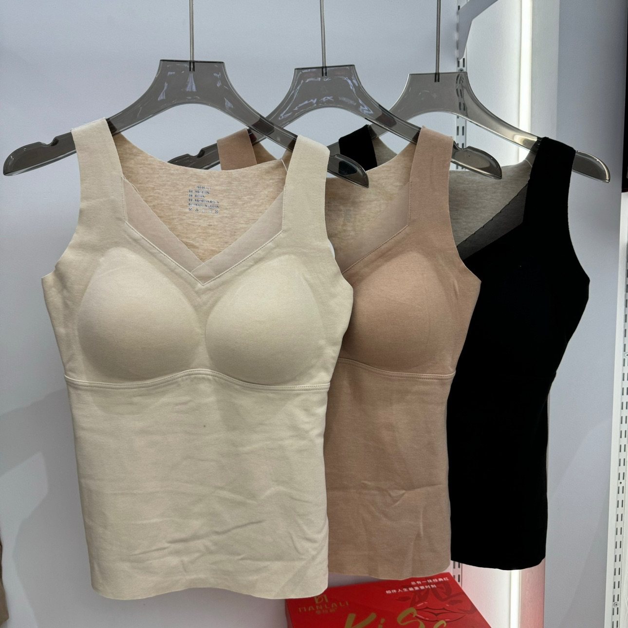 美月馨9019秋冬石墨烯绵羊毛提拉保暖背心女一体式发热带胸垫上衣,淘宝优惠券,粉丝福利购,淘宝优惠卷