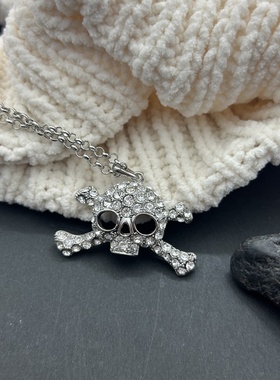 NANA西太老货满钻土星骷髅头银色吊坠项链轻奢小众锁骨链个性嘻哈