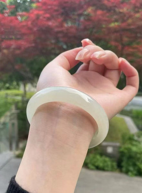 源头玉手镯女促销和田玉冰种玉手镯青白色晴水正圈玉镯情人节手镯