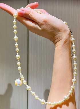 法式轻奢小众设计感高品质人造水晶冷白吊坠珍珠项链简约气质百搭