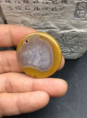 精品勒子吊坠天然象形战国红玛瑙