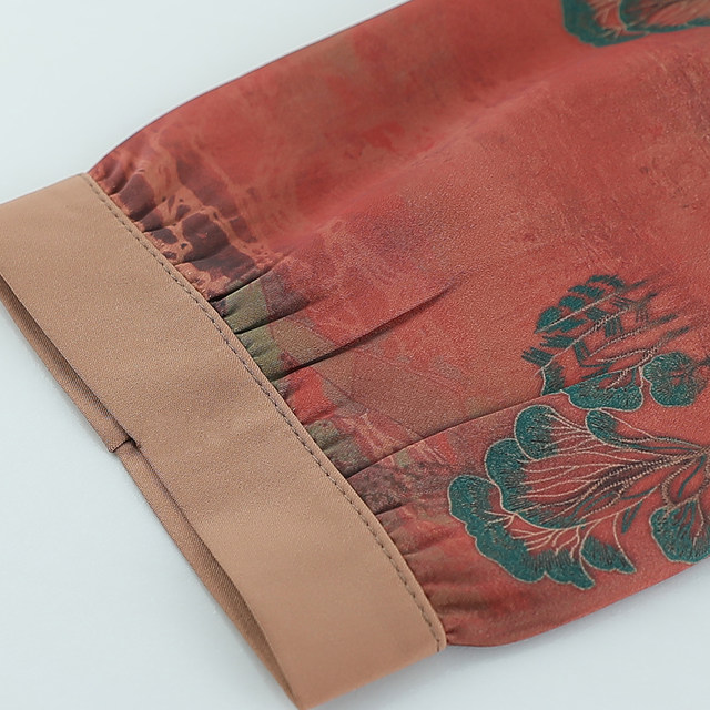 Middle-aged and elderly grandma's shirts and elderly mothers' spring and summer clothes