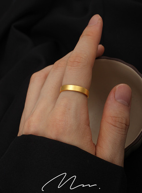 男士食指素圈戒指高级感彩金素戒时尚指环小指个性仿黄金尾戒