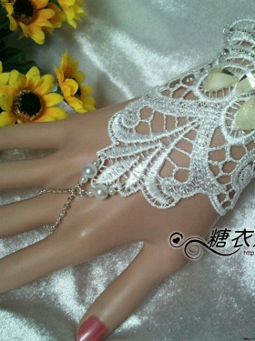 新娘白色饰品手链蕾丝