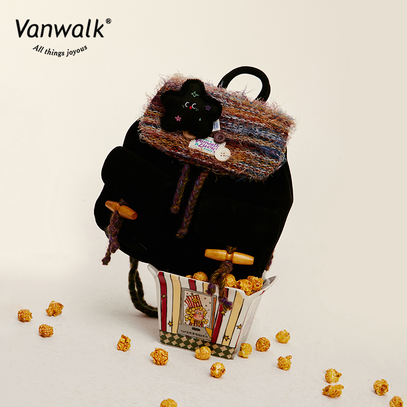 VANWALK lucky house 小众设计少女双肩包新年轻便出游小背包书包 - 图3