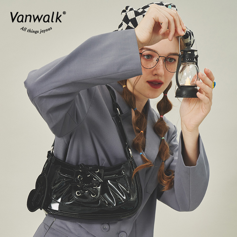 vanwalk魔法学院原创未来感褶皱包 出走女士包袋