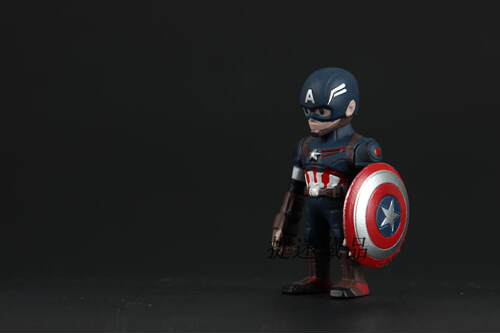 Hottoys HT 钢铁侠 美国队长 复仇者联盟 迷你手办摆件 - 图3