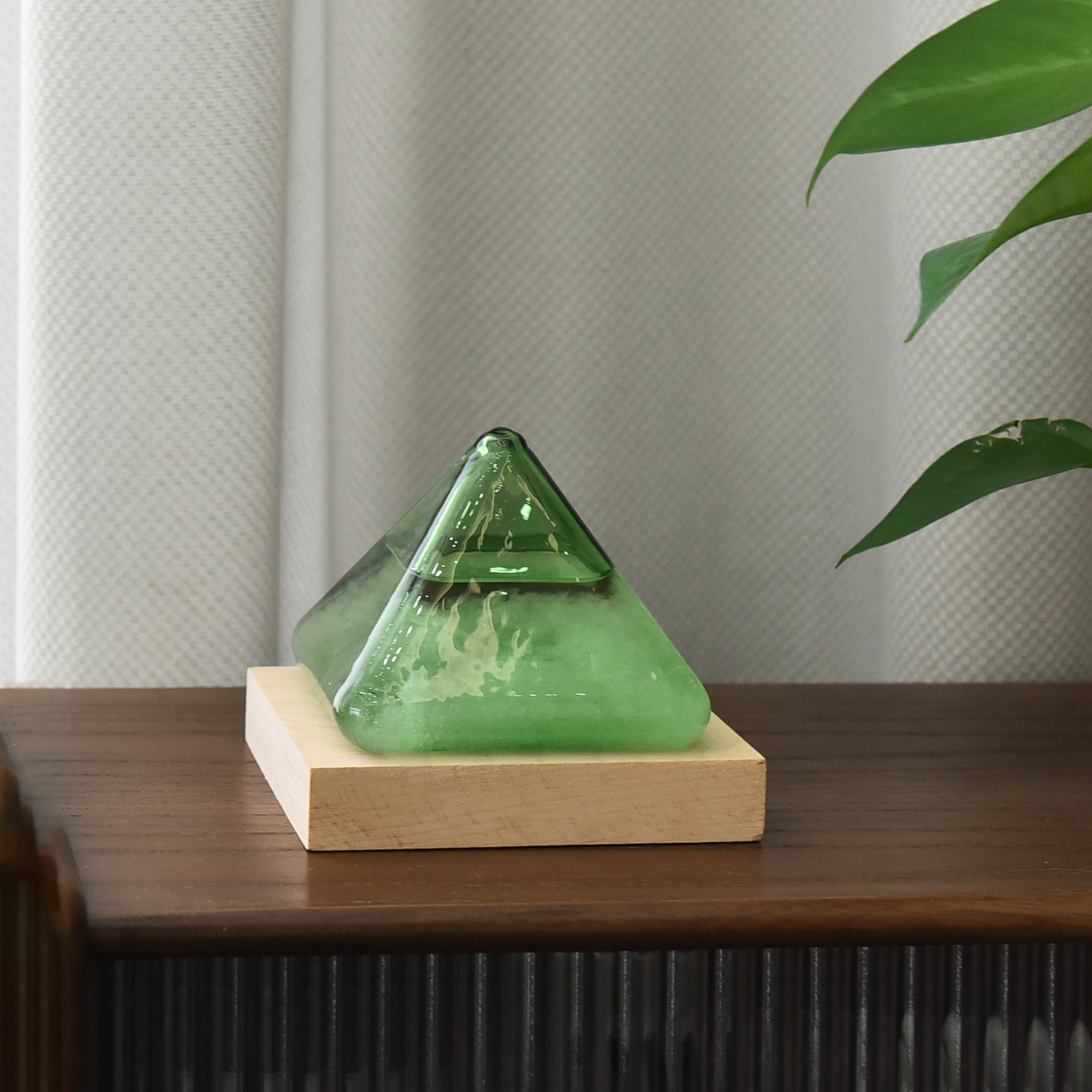 天气预报瓶金字塔新款风暴瓶创意桌面摆件送男女朋友闺蜜生日礼物,淘宝优惠券,粉丝福利购,淘宝优惠卷