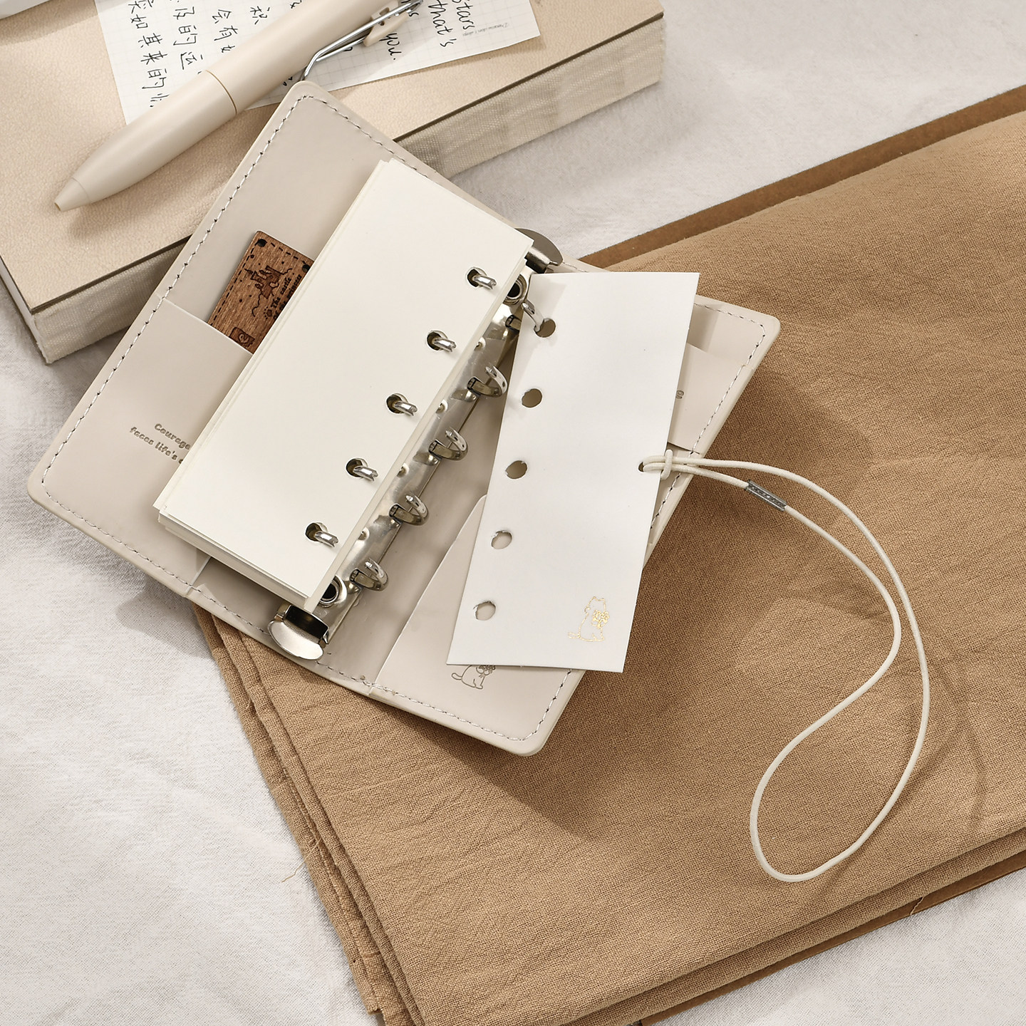 Isal M2.5 loose-leaf notebook ledger