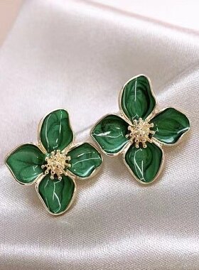 潮个性气质四叶草滴油耳钉简约洛神花立体耳环高级感耳饰白色合金