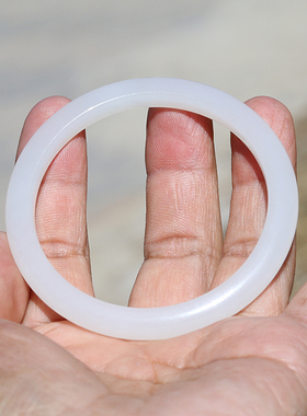 【小胡子玉器】和田玉 于田料 羊脂玉 54mm手镯