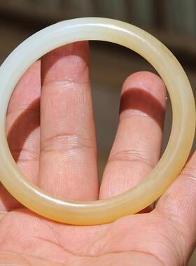 【小胡子玉器】和田玉 且末 糖白玉 55mm细条 手镯