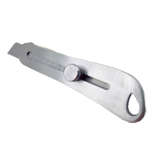 良汇18mm重型不锈钢美工刀墙纸刀手工制作介刀架美缝木工装修包邮_虎窝淘