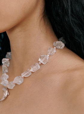 A Ray of Sunlight自由岛屿海豚系列蓝水晶珍珠海豚项链通透方糖