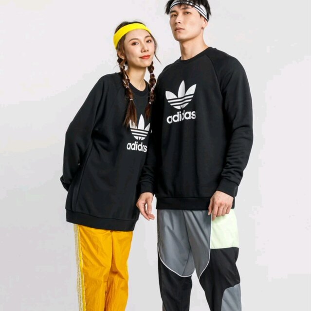 Adidas Clover ສີດໍາແລະສີຂາວຂະຫນາດໃຫຍ່ LOGO ຜູ້ຊາຍຄໍມົນ knitted pullover ກິລາ sweatshirt CW1235