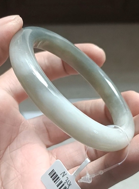 商场撤柜-天然和田玉手镯半山水 无纹裂 带国家官方证书保真品n34