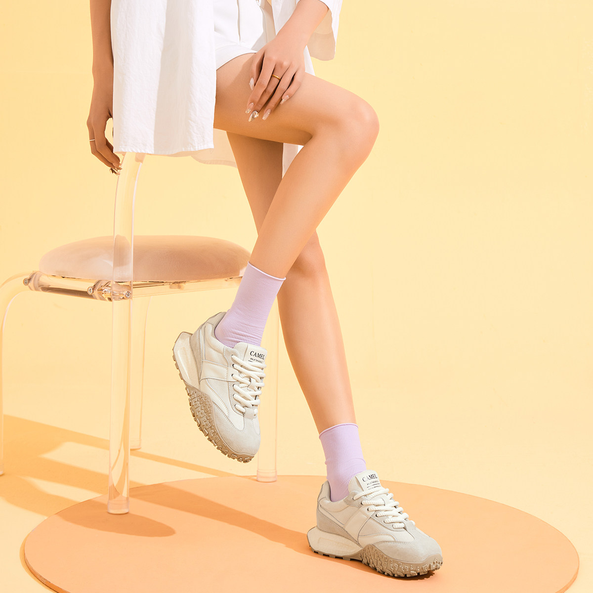  骆驼时尚休闲鞋