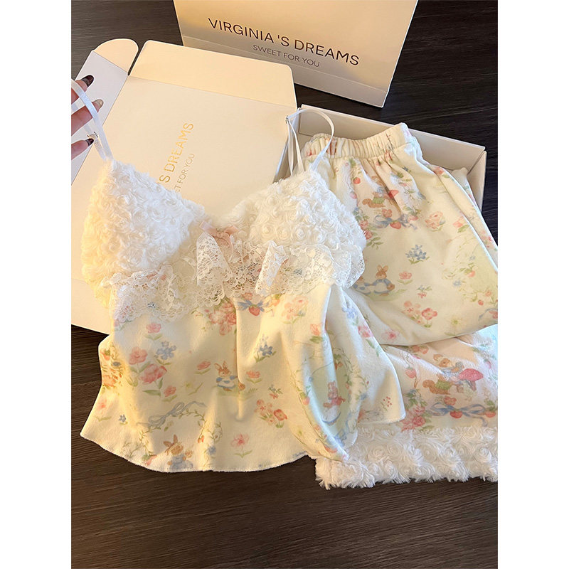 甜美风少女碎花毛绒吊带睡衣女秋冬季新款家居外套长裤大码三件套,淘宝优惠券,粉丝福利购,淘宝优惠卷