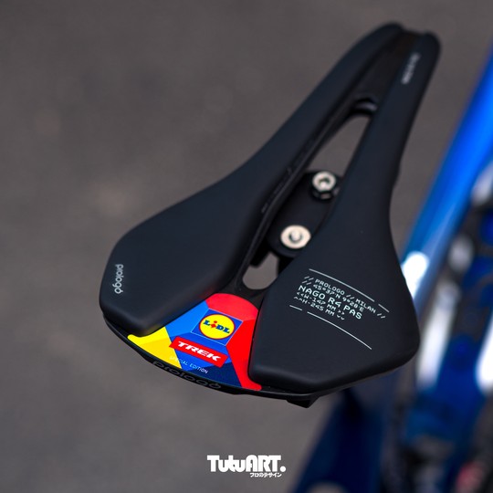 TUTUART原创 适用于NAGO R4坐垫装饰贴 公路车环法队版3M贴纸防水