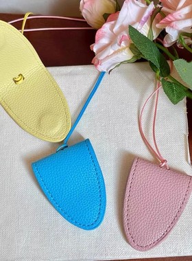 多巴胺彩色挂脖磁吸皮革眼镜夹