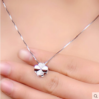 钻石吊坠女款 百搭珠宝首饰 白金项链 18K 女友礼物 铂金项链 PT950 钻石吊坠女款 百搭珠宝首饰 白金项链 18K 女友礼物 铂金项链 PT950