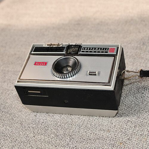 柯达INSTAMATIC 100 126菲林胶卷相机 - 图1