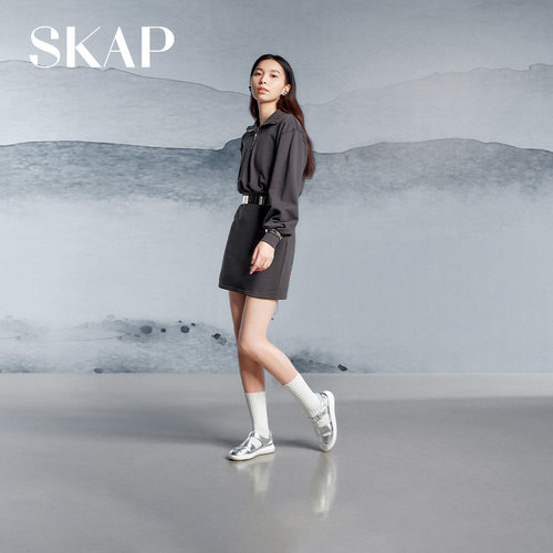 SKAP圣伽步2026夏季新款镂空包头运动软底外两穿女士猪笼罗马凉鞋 - 图3