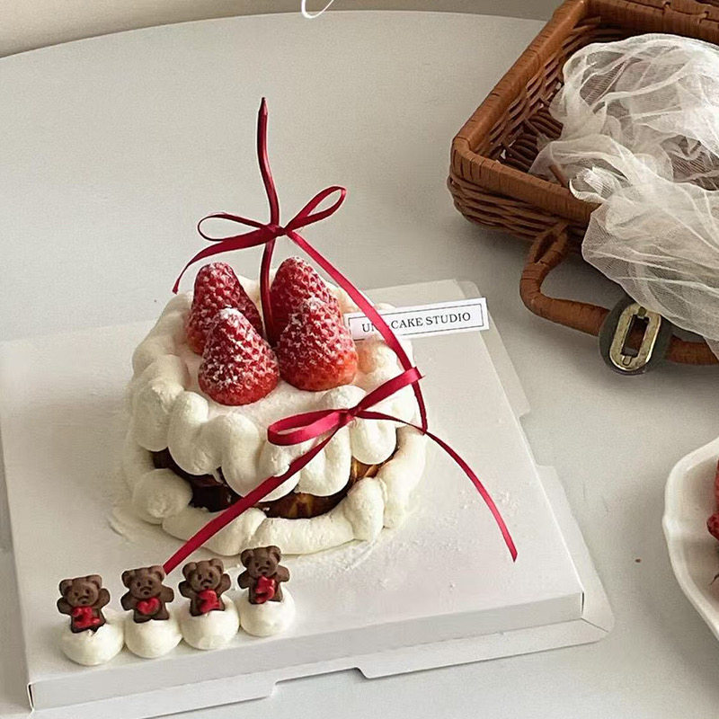 2025新款圣诞节快乐草莓塔蛋糕装饰小熊造型饼干曲线蜡烛装扮摆件,淘宝优惠券,粉丝福利购,淘宝优惠卷