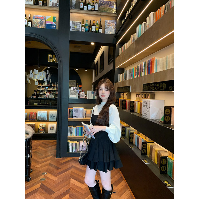 ຊຸດເສື້ອຢືດ sundress ຝຣັ່ງ