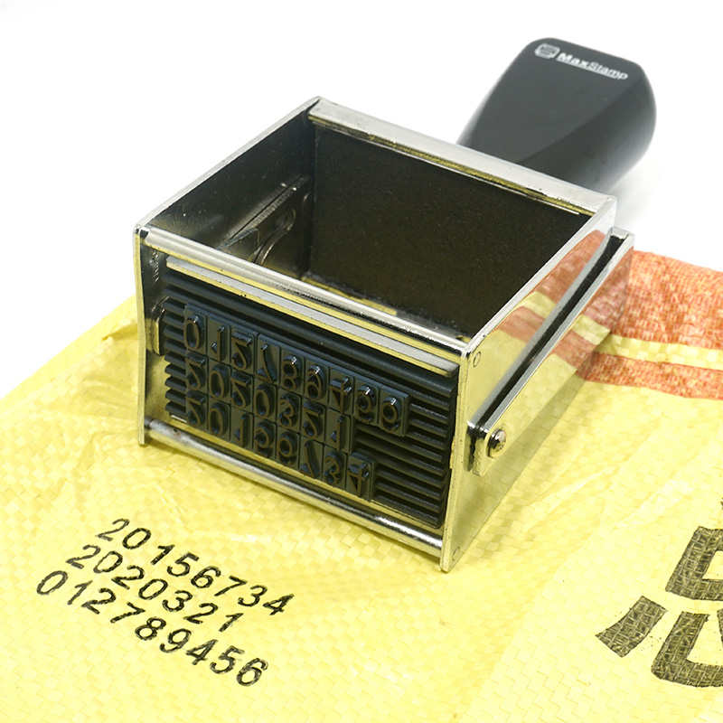 格美诺打码机打生产日期有效期批号保质期截止失效三排数字打码器