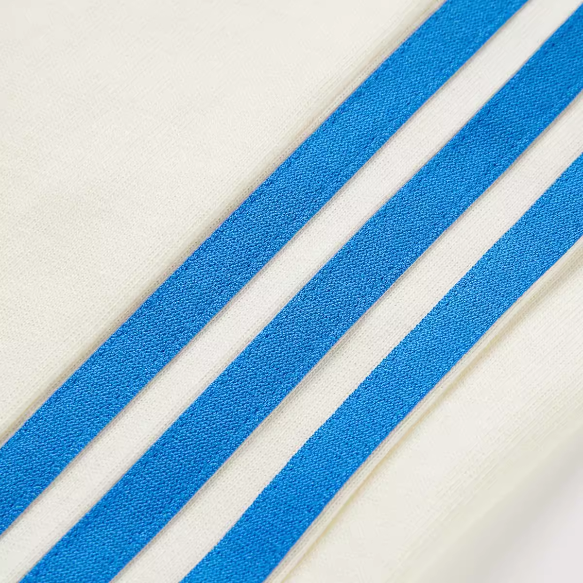 阿迪达斯NEO运动休闲新款透气圆领短袖T恤IP9363 IP9364 IP9365 - 图2