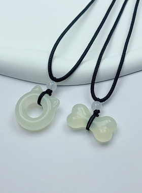 天然岫玉猫圈小狗骨头可爱雕刻玉石吊坠项链男女情侣礼物饰品设计
