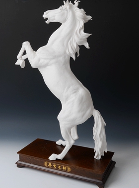 写实风办公室桌面商务德化白瓷