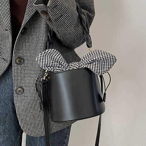 Сумка через плечо с бантиком, модная сумка на одно плечо, изысканный стиль, коллекция 2022, популярно в интернете