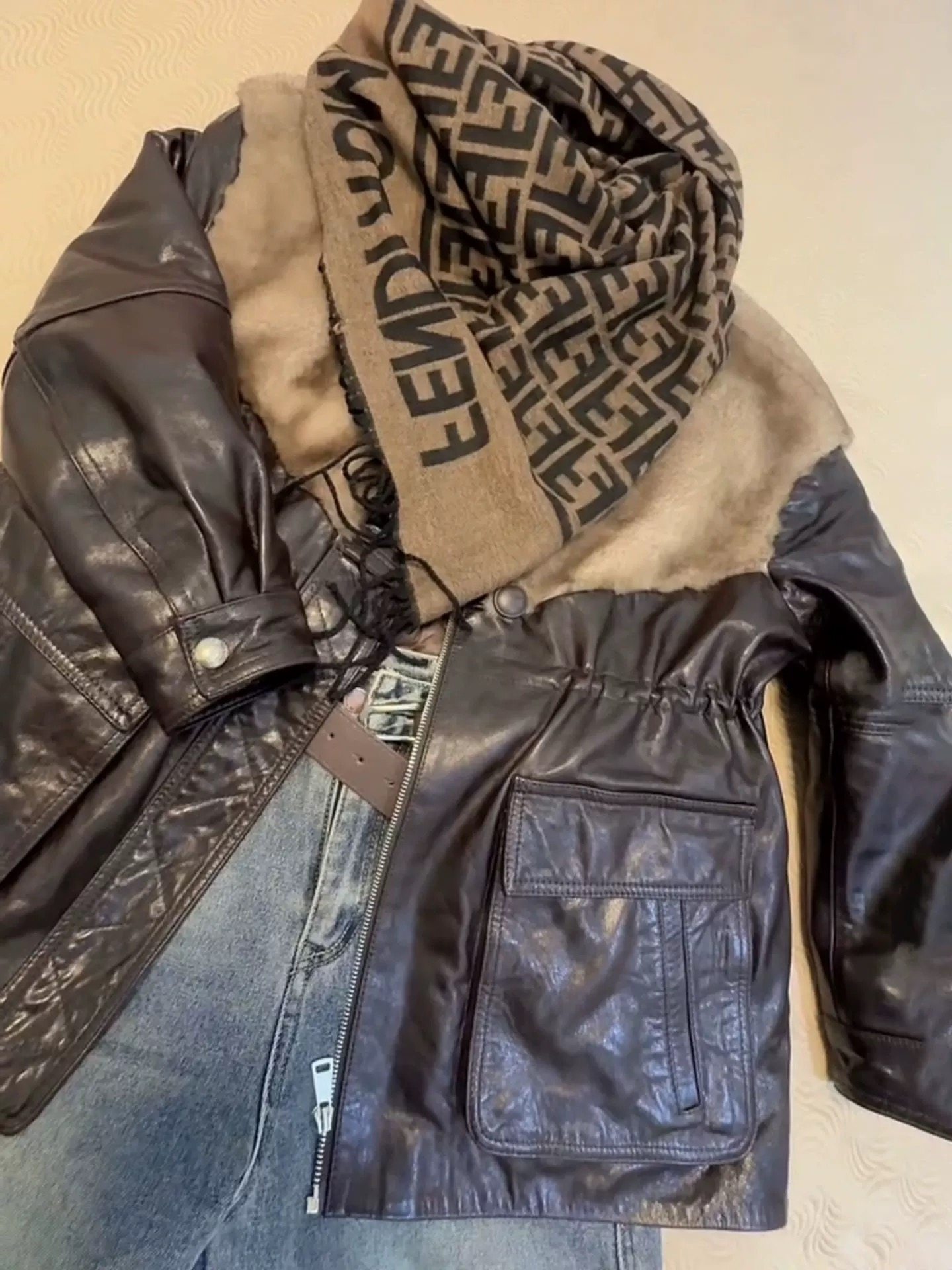 网红同款真皮皮衣女绵羊皮落曼高光油蜡皮鹅绒宽松外套,淘宝优惠券,粉丝福利购,淘宝优惠卷