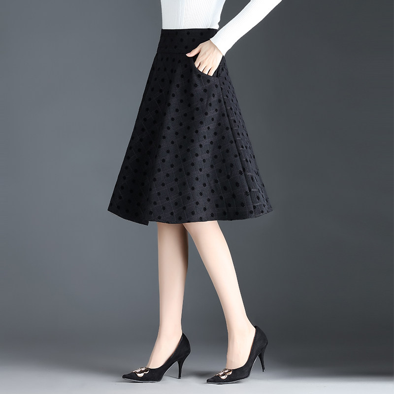 秋季高腰黑色a字小摆裙新款半身裙 都孜妮半身裙