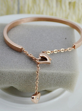 love心形有钻钛钢18k玫瑰金手链