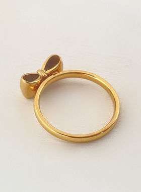 女钛钢甜美蝴蝶结金色戒指饰品