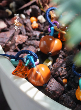 原创设计屁桃猴头小提溜多宝坠琥珀蜜蜡手链女款手串配饰diy挂饰