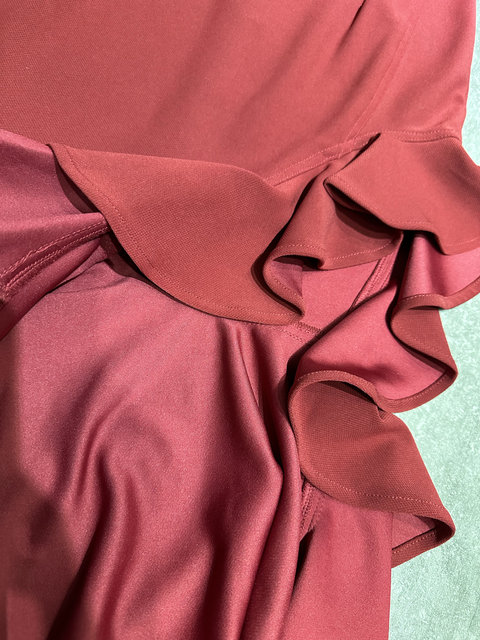 Burgundy and black ruffled asymmetric skirt, butt-covering fishtail slim skirt with high front opening, sexy