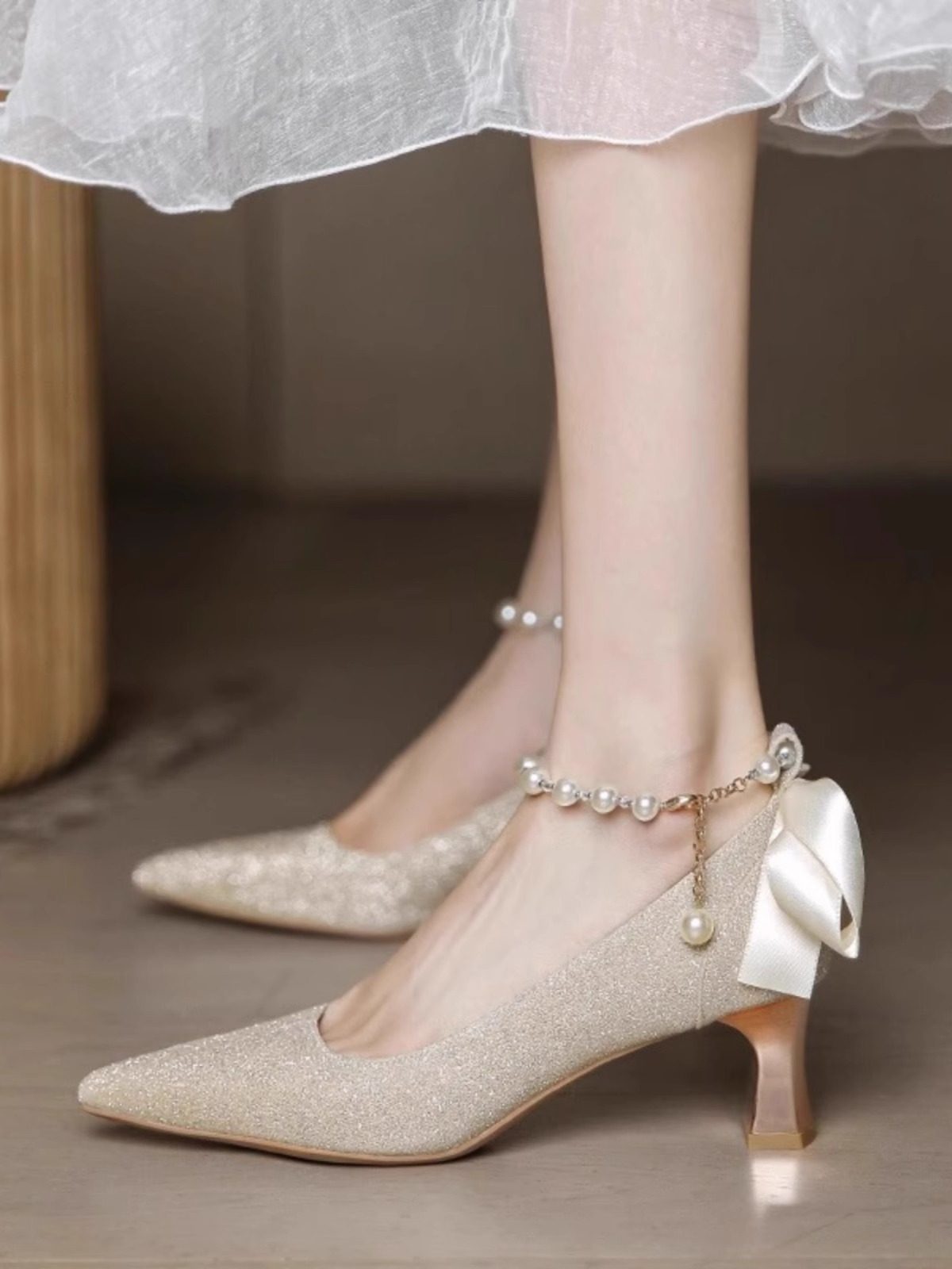 婚鞋新娘鞋平常可穿2025年新款主婚纱秀禾两穿粗跟高跟鞋伴娘鞋,淘宝优惠券,粉丝福利购,淘宝优惠卷