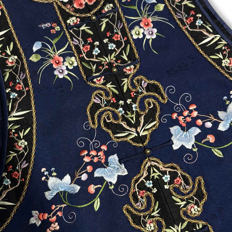 『蓝语晴芳』詹祥和·复古新中式香云纱手推绣如意头手工高定马甲,淘宝优惠券,粉丝福利购,淘宝优惠卷