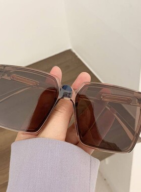 精品前卫造型设计感复古个性墨镜