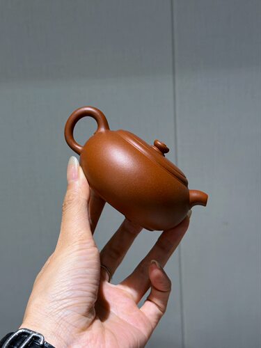 宜兴紫砂壶半手工黄张微初意壶原矿金降坡容量130cc - 图1