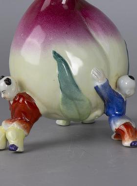 景德镇仿古粉彩三足桃子摆件